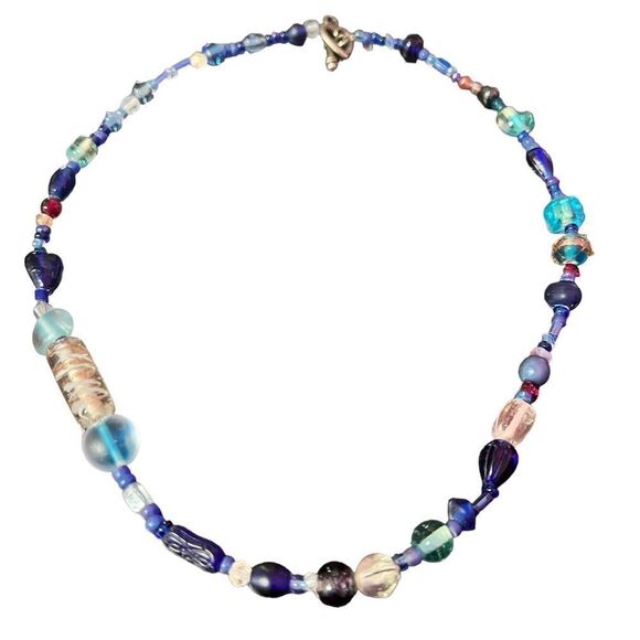 Gorgeous Venetian Glass Necklace - Picture 4 of 4